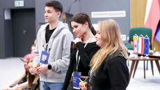 Młodzież O Unii Europejskiej Spotkanie W Kielcach (8)