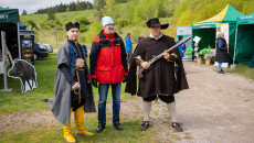 Gwiaździsty rajd pieszy na terenie gminy Chęciny oraz piknik turystyczny