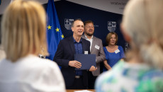 Egzamin Oraz Uroczyste Wręczenie Dyplomów Specjalizacji I Stopnia W Zawodzie Pracownik Socjalny (14)