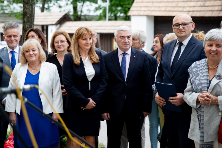 Pedagogicznej Bibliotece Wojewódzkiej w Kielcach nadano imię Gustawa Herlinga-Grudzińskiego