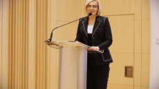 Marszałek Renata Janik Przy Mównicy