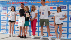 Członek Zarządu Województwa Anita Koniusz uczestniczy w ceremonii wręczenia medali w 16. Mini Wyścigu Solidarności