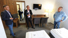 Hotel „nad Stawem” W Rosiejowie W Gminie Skalbmierz, Wnętrza Oraz Widok Zewnętrzny Hotelu (30)