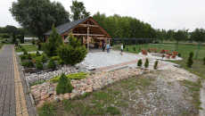 Hotel „nad Stawem” W Rosiejowie W Gminie Skalbmierz, Wnętrza Oraz Widok Zewnętrzny Hotelu (40)