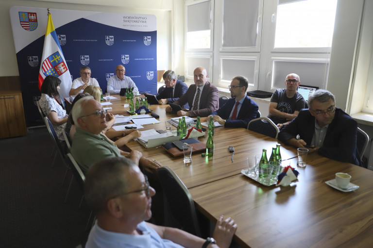 Ogólny Plan Sali W Której Odbywają Się Obrady