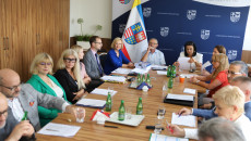 Ogólny Plan Uczestników Obrad Siedzących Przy Stołach