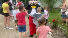 Uczestnicy Pikniku Podczas Zabawy (5)