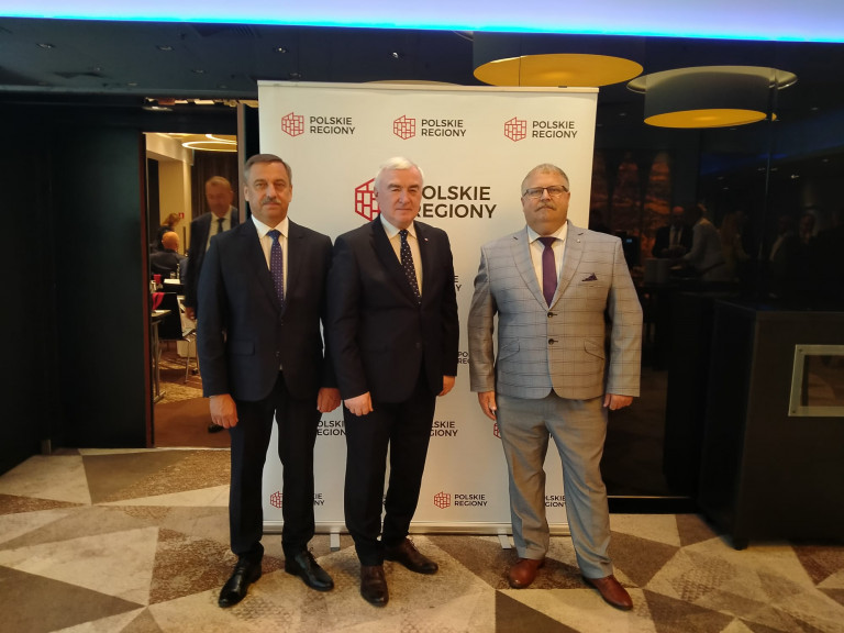 Wiceprzewodniczący Sejmiku Marek Strzała, Przewodniczący Sejmiku Andrzej Bętkowski, Radny Paweł Krakowiak (2)