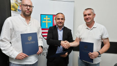 Podpisanie Umowy Uks Koneckie Stowarzyszenie Sportu I Rekreacji