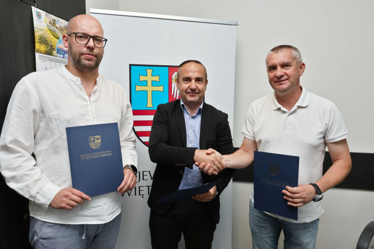 Podpisanie Umowy Uks Koneckie Stowarzyszenie Sportu I Rekreacji