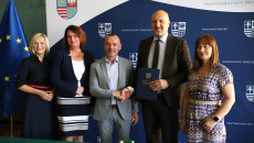 Marszałek Renata Janik, Wicemarszałek Grzegorz Socha, Wiceprzewodnicząca Magdalena Zieleń, Beneficjenci 2