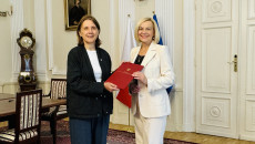 Podpisanie Aneksu Do Umowy Ws. Teatru (3)