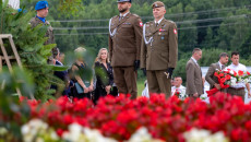 żołnierze Przed Mogiłą Pomordowanych