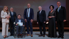 laureaci nagrody 13