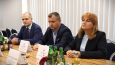 Anita Koniusz, członek Zarządu Województwa Świętokrzyskiego oraz przedstawiciele Departamentu Turystyki, Sportu i Spraw Zagranicznych Urzędu Marszałkowskiego Województwa Świętokrzyskiego