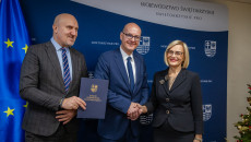 Przekazanie Umowy Burmistrzowi Sandomierza