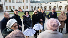 Seniorów z gminy Strawczyn spotkania z kulturą.