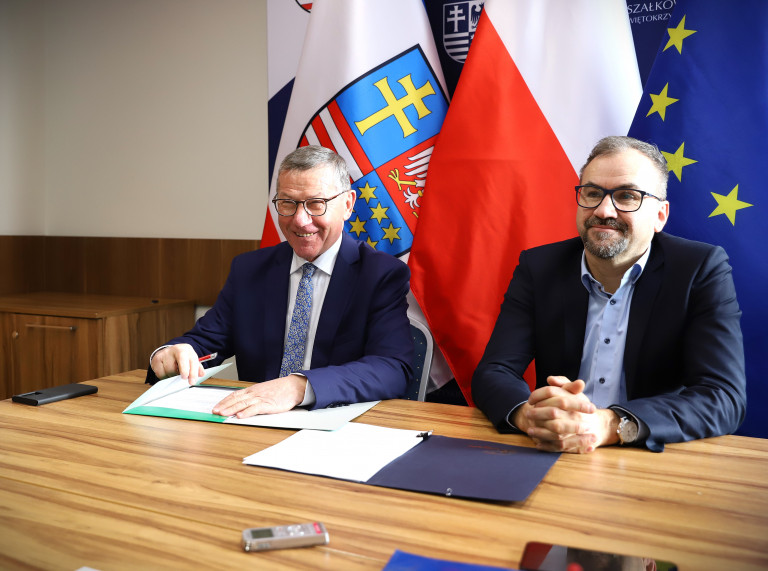 Henryk Milcarz – Przewodniczący Komisji Rewizyjnej Sejmiku Województwa Świętokrzyskiego i Gerard Pedrycz – Zastępca Przewodniczącego Komisji Rewizyjnej Sejmiku Województwa Świętokrzyskiego