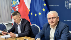 Posiedzenie Komisji Budżetu i Finansów Sejmiku Województwa - przewodniczący Łukasz Jabłoński i wiceprzewodniczący Andrzej Swajda.