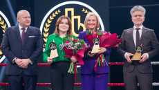 Marszałek województwa świętokrzyskiego Renata Janik, poseł Anna Krupka, senator Krzysztof Słoń, prezes Zarządu KKB RUSHH, Prezes Polskiego Związku Bokserskiego Grzegorz Nowaczek