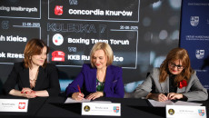Świętokrzyskie będzie promowane przez zawodników KKB Rushh. Podpisanie umowy.