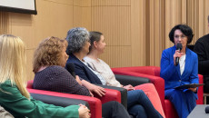 dyskusja podczas konferencji