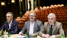 Przewodniczący Sejmiku Województwa Andrzej Bętkowski, radni Sejmiku Województwa Świętokrzyskiego: Jan Maćkowiak, Paweł Krakowiak