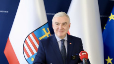Briefing prasowy przewodniczącego Sejmiku Województwa Świętokrzyskiego Andrzeja Bętkowskiego.