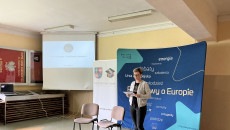 Młodzieżowego Sejmiku spotkania o Unii Europejskiej. Spotkanie w Zespole Szkół Zawodowych im. S, Staszica w Pińczowie .3
