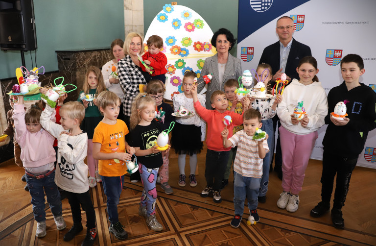 WYJĄTKOWE WARSZTATY WIELKANOCNE DLA RODZIN ADOPCYJNYCH