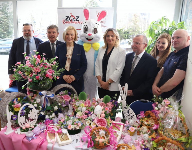 Kiermasz Ekonomii Społecznej otwarty! Kielce pełne świątecznych skarbów