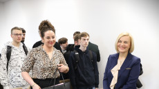 studenci i marszałek Renata Janik