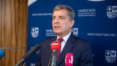 Konferencja prasowa Andrzeja Prusia, członka Zarządu Województwa w sprawie systemu dynamicznej informacji pasażerskiej.