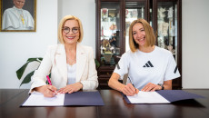 Sabina Jarząbek- umowa promocyjna