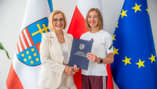 Sabina Jarząbek- umowa promocyjna