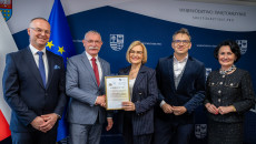 prezentacja podpisanego porozumienia