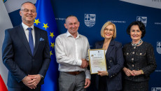 prezentacja podpisanego porozumienia