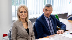 forum dyskusyjne z przedstawicielami środowiska nauki prowadzi marszałek Renata Janik