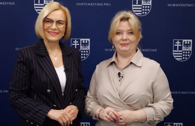 Marszałek Renata Janik, radna Małgorzata Krzywda