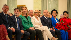 uroczystość rozstrzygnięcia konkursu Razem dla Seniorów z udziałem marszałek Renaty Janik i małżonki prezydenta Agaty Dudy