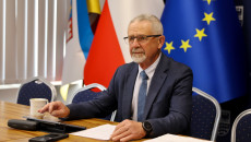 Posiedzenie Komisji Zdrowia, Polityki Społecznej i Spraw Rodziny - przewodniczący Kazimierz Mądzik