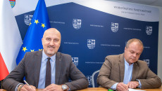 Podpisanie umów na inwestycje wodno-kanalizacyjne, w ramach naborów prowadzonych przez ŚBRR w Kielcach.