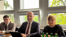 Posiedzenie Komisji Rolnictwa i Ochrony Środowiska - wicemarszałek Grzegorz Socha i Anita Koniusz, członek Zarządu Województwa