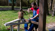 Rodzinna niedziela w Tokarni! Odkryj sekrety drewnianego budownictwa w skansenie