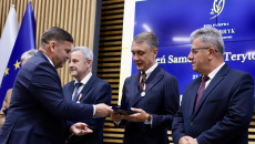 Uroczyste obchody Dnia Samorządu Terytorialnego w Świętokrzyskim Urzędzie Wojewódzkim 4