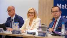 Konwent Marszałków Województw - prezydencja Województwa Małopolskiego, II posiedzenie w Szczawnicy, z udziałem Marszałek Województwa Świętokrzyskiego Renaty Janik i Marszałka Województwa Podkarpackiego Władysława Ortyla.
