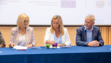 podpisanie umów na działania inwestycyjne