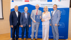 podpisanie umów na działania inwestycyjne