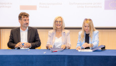 podpisanie umów na działania inwestycyjne