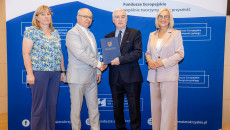 podpisanie umów na działania inwestycyjne